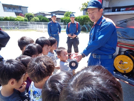 写真：消防車の見学